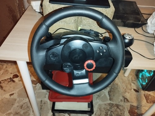 Logitech driving force ps3 - force,